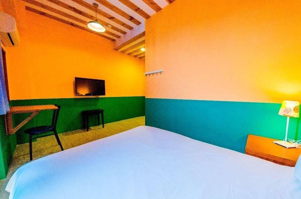 Oasis Inn Heng-ch'un Esterno foto